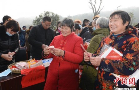 重慶南岸放牛村：村民變股東 喜獲“年終獎(jiǎng)”