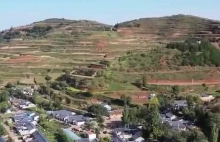 【奮進(jìn)新征程 建功新時(shí)代·偉大變革】基礎(chǔ)設(shè)施補(bǔ)短板 山鄉(xiāng)巨變煥新顏