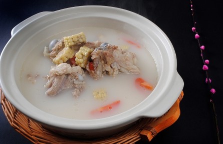 辟謠 | 骨頭湯、蝦皮、芝麻醬補鈣都不靠譜！來看正確的補鈣方式