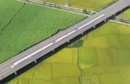 錨定高質(zhì)量發(fā)展之路 中國(guó)經(jīng)濟(jì)航船行穩(wěn)致遠(yuǎn)