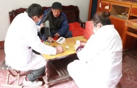 安徽：各地多措并舉補(bǔ)短板 加強(qiáng)農(nóng)村醫(yī)療保障