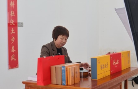 首章有桂茶益清——記福建省首章村黨支部書(shū)記、村委會(huì)主任陳桂清
