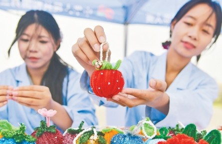 第三屆全國職業(yè)技能大賽“迎國賽 展風(fēng)采”系列活動(dòng)在河南鄭州啟動(dòng)