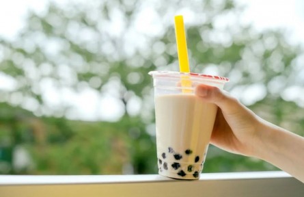 健康問答|年輕人的“續(xù)命快樂水”奶茶為何會導致失眠？