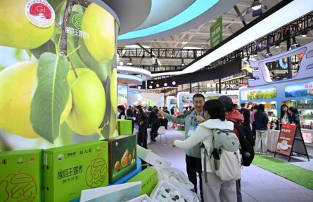 中國(guó)農(nóng)業(yè)從“產(chǎn)品出口”轉(zhuǎn)向“體系出?！?></a></td>
<td align=