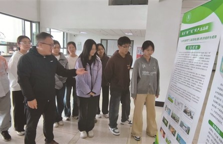 青春執(zhí)筆，書寫家鄉(xiāng)“特”“優(yōu)”故事